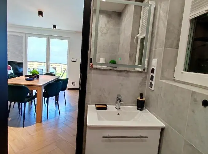 Jelonkowo * ברנה